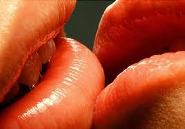 kiss1.jpg